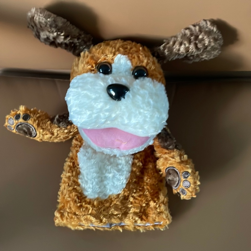 Happy the Dog Hand Puppet Macmillan Mc Graw -Hill plush Puppy Size 11” NWOT